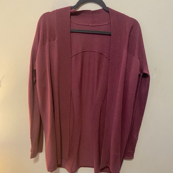 LULULEMON BLISSFUL ZEN MERINO WOOL SIDE SLIT SWEATER CARDIGAN MERLOT/ROSE Size 6 - Picture 5 of 9